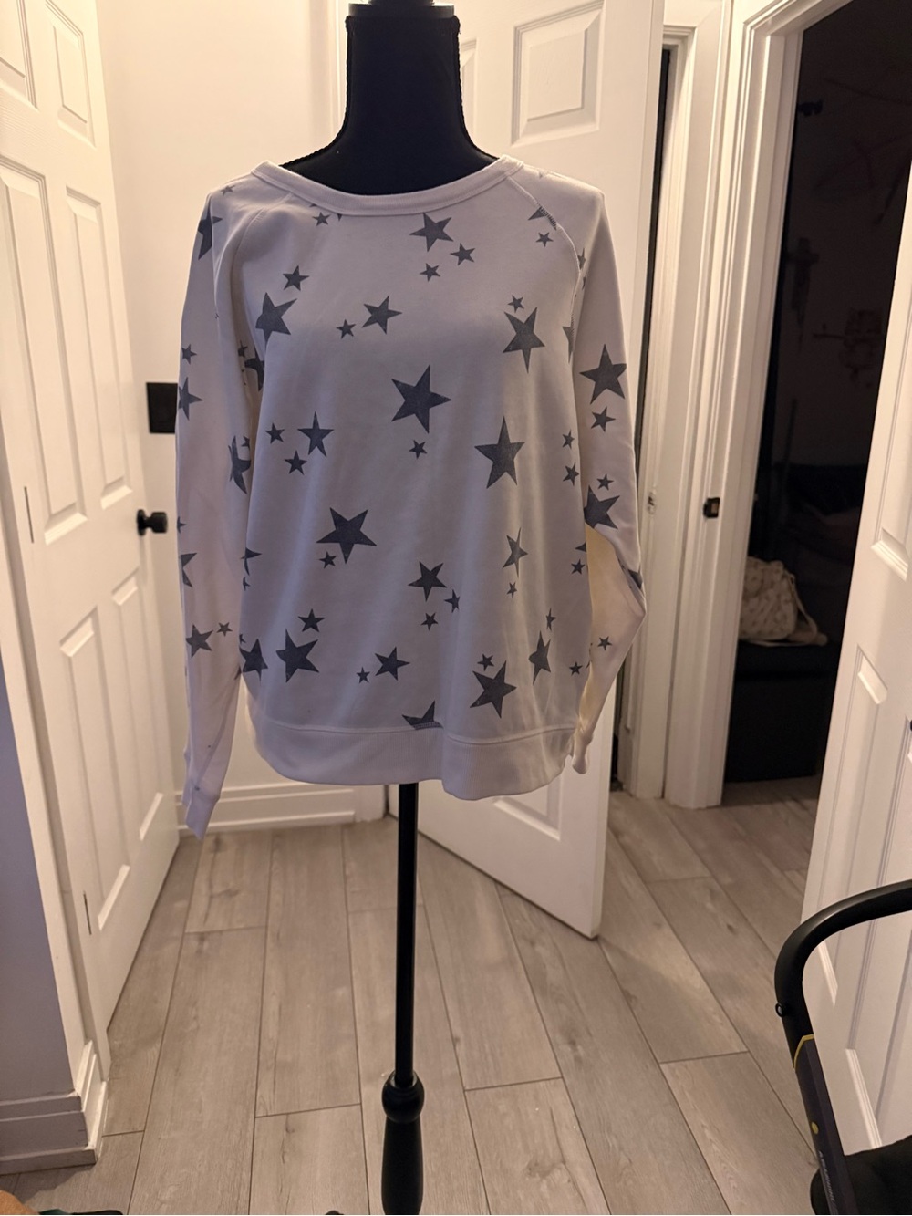 Grayson Threads White Crewneck Sweatshirt with Gray Star Print